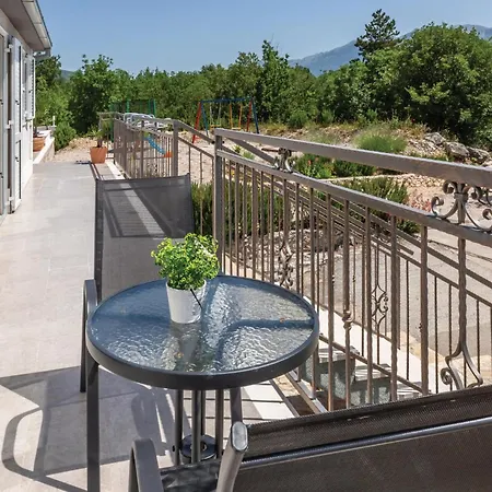 3 Bedroom Lovely Home In Sestanovac * Sestanovac