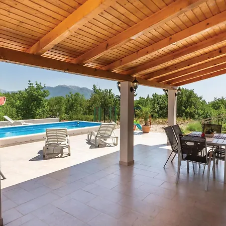 3 Bedroom Lovely Home In Sestanovac *